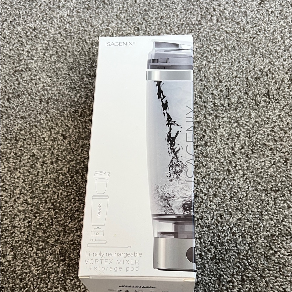 BNWT ISAGENIX PROMiXX Rechargeable Silver Vortex Mixer with Storage Pod